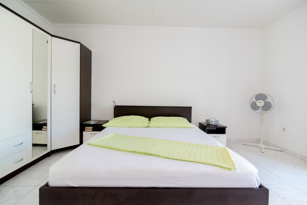 Apartments Veve Постира Экстерьер фото